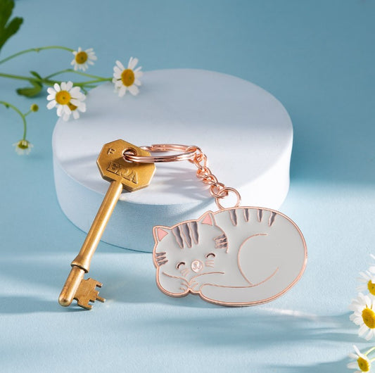 Obesek za ključe "Grey Cat", Sass & Belle